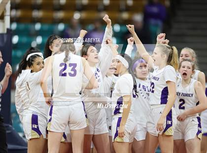 Thumbnail 2 in D'Evelyn vs. Holy Family (CHSAA 4A Championship) photogallery.