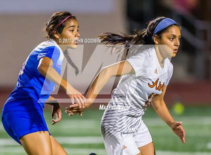 Thumbnail 1 in Alvin vs. Dickinson photogallery.