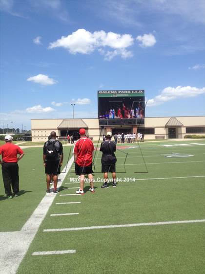 Thumbnail 2 in North Shore TOC Ceremony photogallery.