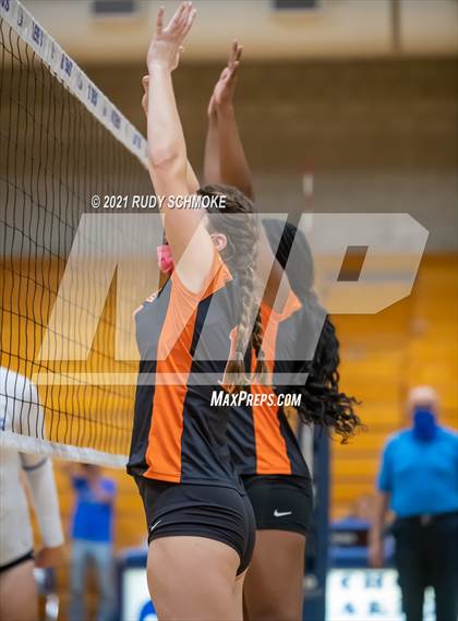Thumbnail 3 in Escondido @ Rancho Bernardo (CIF SDS D1 Playoffs 1st Round) photogallery.
