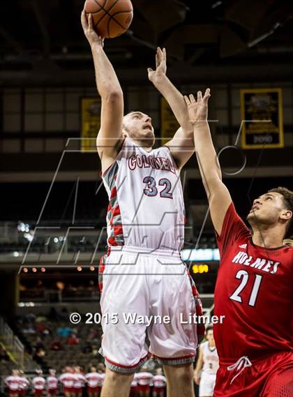Thumbnail 1 in Holmes vs Dixie (KHSAA 9th Region Semifinal) photogallery.