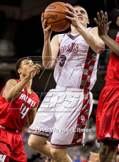 Thumbnail 1 in Holmes vs Dixie (KHSAA 9th Region Semifinal) photogallery.
