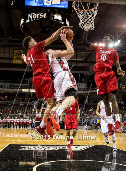Thumbnail 1 in Holmes vs Dixie (KHSAA 9th Region Semifinal) photogallery.