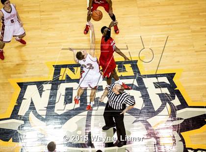 Thumbnail 1 in Holmes vs Dixie (KHSAA 9th Region Semifinal) photogallery.