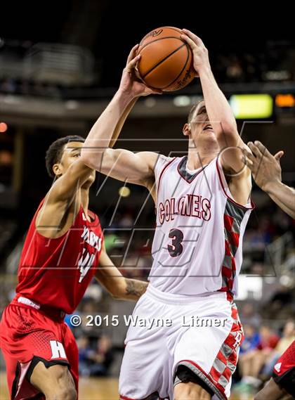 Thumbnail 3 in Holmes vs Dixie (KHSAA 9th Region Semifinal) photogallery.