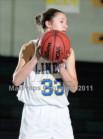 Thumbnail 1 in Franklin vs. Linden (Ram Jam) photogallery.