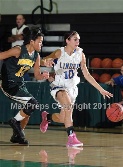 Thumbnail 3 in Franklin vs. Linden (Ram Jam) photogallery.