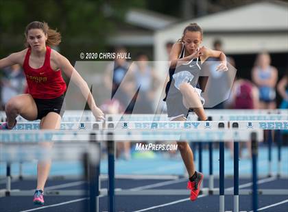 Thumbnail 2 in Berkeley Prep Track and Field invitational photogallery.