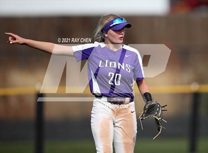 Thumbnail 1 in Lutheran vs. University (CHSAA 3A Championship) photogallery.