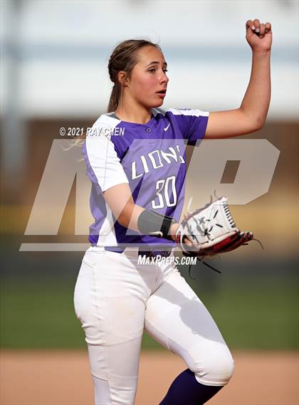 Thumbnail 1 in Lutheran vs. University (CHSAA 3A Championship) photogallery.