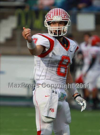 Thumbnail 3 in Van vs. Gilmer (3A Division 2 Region 2 Area Playoffs) photogallery.