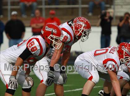 Thumbnail 1 in Van vs. Gilmer (3A Division 2 Region 2 Area Playoffs) photogallery.