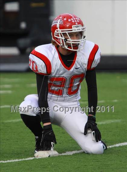 Thumbnail 3 in Van vs. Gilmer (3A Division 2 Region 2 Area Playoffs) photogallery.