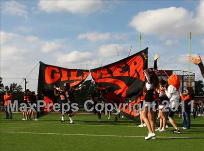Thumbnail 1 in Van vs. Gilmer (3A Division 2 Region 2 Area Playoffs) photogallery.