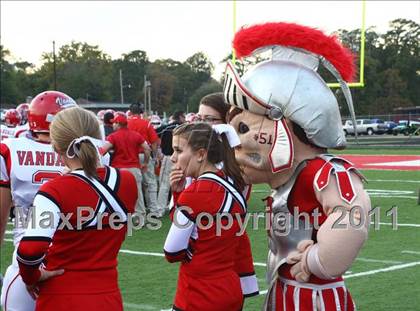 Thumbnail 1 in Van vs. Gilmer (3A Division 2 Region 2 Area Playoffs) photogallery.