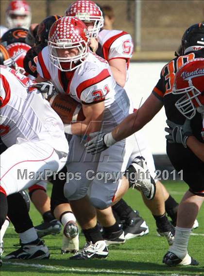 Thumbnail 1 in Van vs. Gilmer (3A Division 2 Region 2 Area Playoffs) photogallery.
