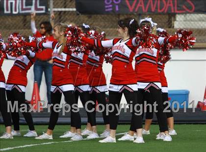 Thumbnail 2 in Van vs. Gilmer (3A Division 2 Region 2 Area Playoffs) photogallery.