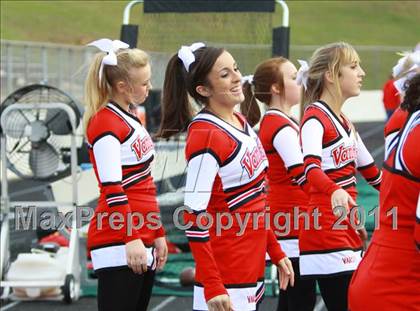 Thumbnail 3 in Van vs. Gilmer (3A Division 2 Region 2 Area Playoffs) photogallery.
