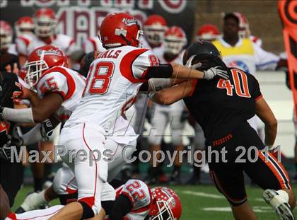 Thumbnail 1 in Van vs. Gilmer (3A Division 2 Region 2 Area Playoffs) photogallery.