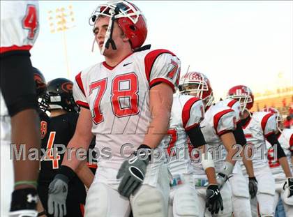 Thumbnail 3 in Van vs. Gilmer (3A Division 2 Region 2 Area Playoffs) photogallery.