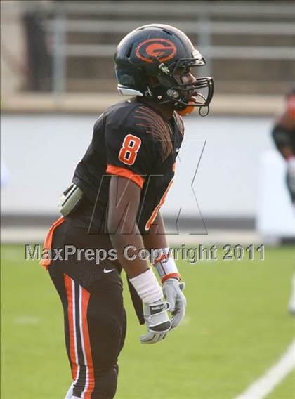 Thumbnail 1 in Van vs. Gilmer (3A Division 2 Region 2 Area Playoffs) photogallery.