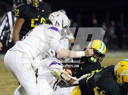 Thumbnail 2 in Woodbridge vs. Lake Braddock (VHSL 6A North Region C Semifinal) photogallery.