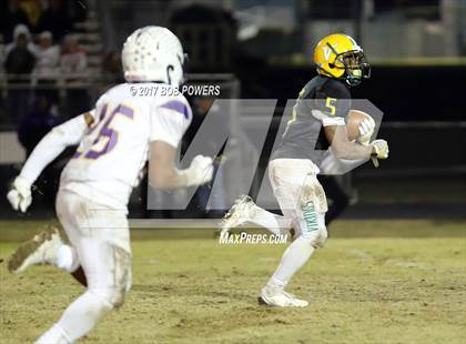 Thumbnail 1 in Woodbridge vs. Lake Braddock (VHSL 6A North Region C Semifinal) photogallery.