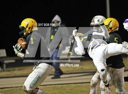 Thumbnail 3 in Woodbridge vs. Lake Braddock (VHSL 6A North Region C Semifinal) photogallery.