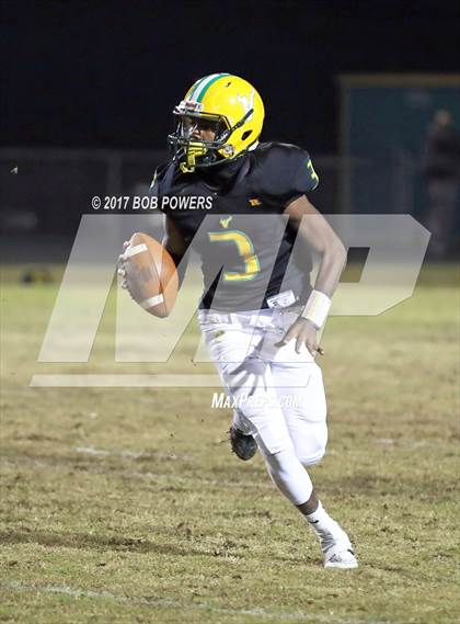 Thumbnail 3 in Woodbridge vs. Lake Braddock (VHSL 6A North Region C Semifinal) photogallery.