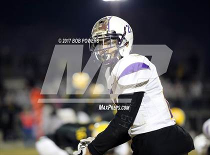 Thumbnail 1 in Woodbridge vs. Lake Braddock (VHSL 6A North Region C Semifinal) photogallery.
