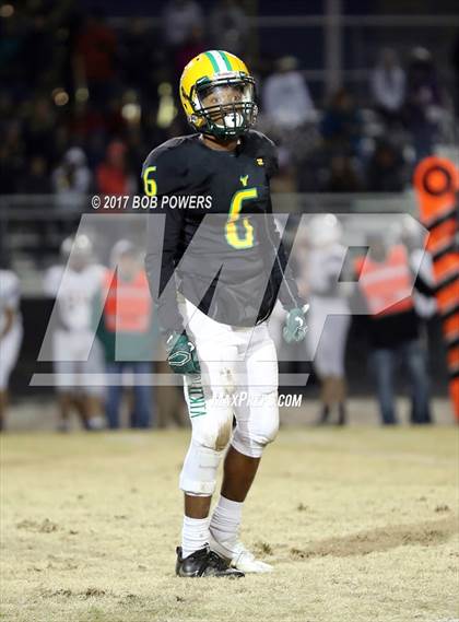 Thumbnail 3 in Woodbridge vs. Lake Braddock (VHSL 6A North Region C Semifinal) photogallery.