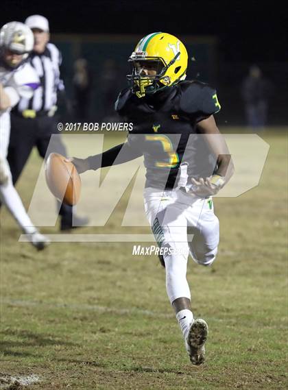 Thumbnail 1 in Woodbridge vs. Lake Braddock (VHSL 6A North Region C Semifinal) photogallery.