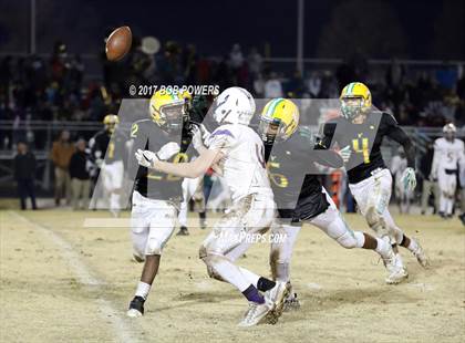 Thumbnail 3 in Woodbridge vs. Lake Braddock (VHSL 6A North Region C Semifinal) photogallery.