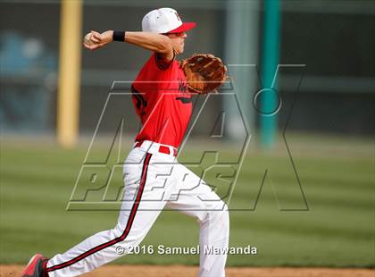 Thumbnail 2 in Notre Dame (SO) vs Harvard-Westlake photogallery.