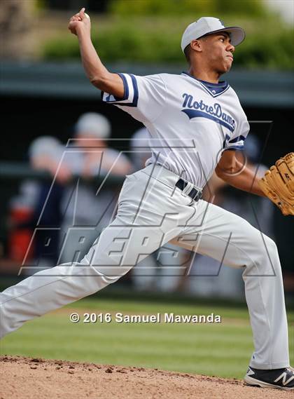 Thumbnail 2 in Notre Dame (SO) vs Harvard-Westlake photogallery.