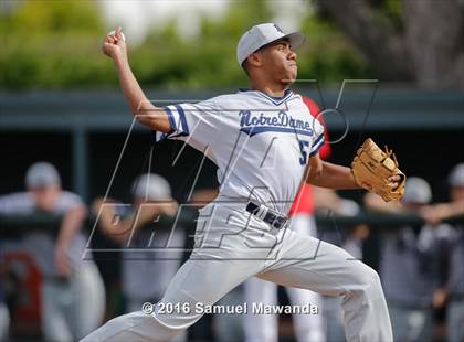 Thumbnail 3 in Notre Dame (SO) vs Harvard-Westlake photogallery.