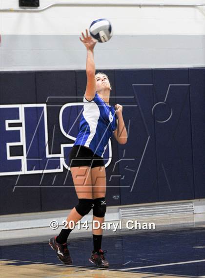 Thumbnail 1 in San Marino vs. Flintridge Prep photogallery.