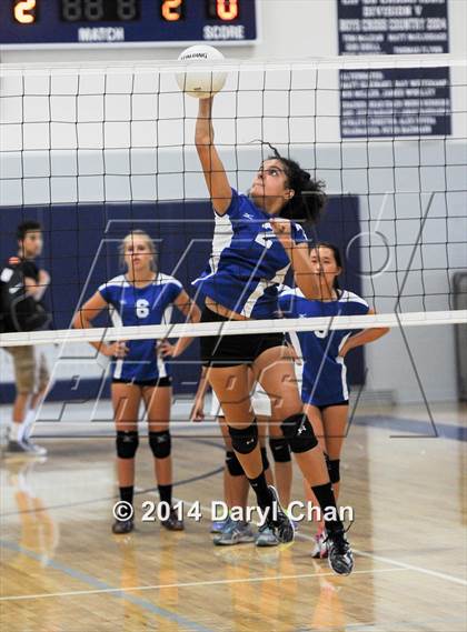 Thumbnail 2 in San Marino vs. Flintridge Prep photogallery.