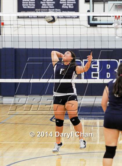 Thumbnail 3 in San Marino vs. Flintridge Prep photogallery.