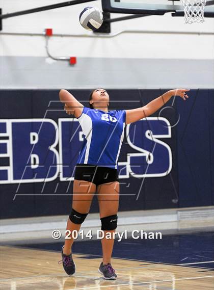 Thumbnail 1 in San Marino vs. Flintridge Prep photogallery.