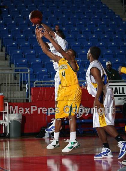 Thumbnail 3 in Carroll vs Dallas Madison (Metroplex Thanksgiving Hoopfest) photogallery.