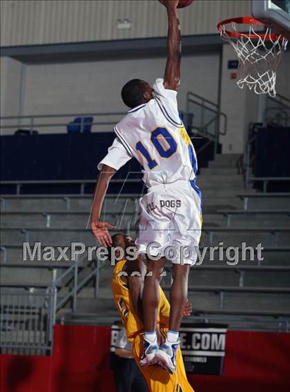 Thumbnail 2 in Carroll vs Dallas Madison (Metroplex Thanksgiving Hoopfest) photogallery.
