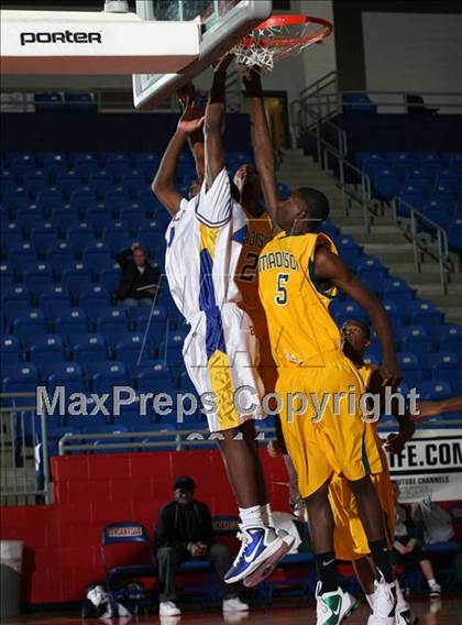 Thumbnail 2 in Carroll vs Dallas Madison (Metroplex Thanksgiving Hoopfest) photogallery.
