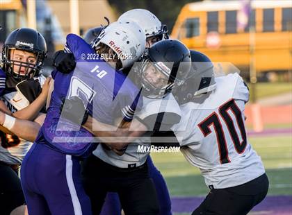 Thumbnail 1 in Grand Saline Indians vs Eustace Bulldogs photogallery.