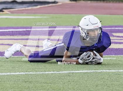 Thumbnail 2 in Grand Saline Indians vs Eustace Bulldogs photogallery.