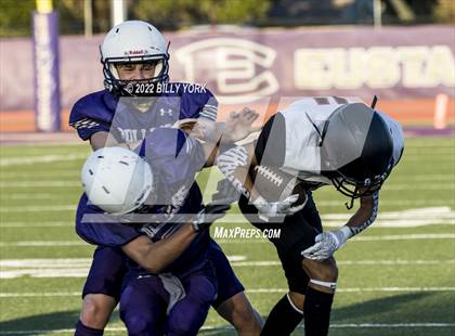 Thumbnail 1 in Grand Saline Indians vs Eustace Bulldogs photogallery.