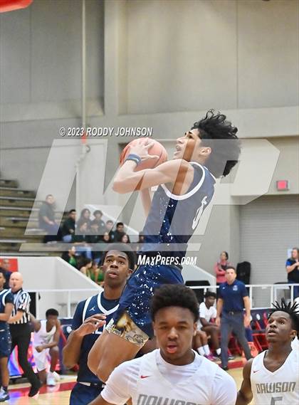 Thumbnail 2 in Allen vs. Dawson (McDonald's Texas Invitational) photogallery.
