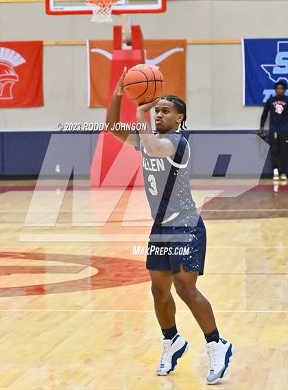 Thumbnail 3 in Allen vs. Dawson (McDonald's Texas Invitational) photogallery.
