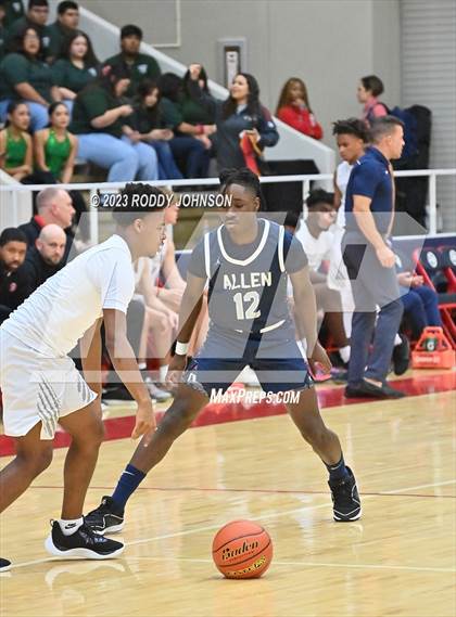 Thumbnail 1 in Allen vs. Dawson (McDonald's Texas Invitational) photogallery.