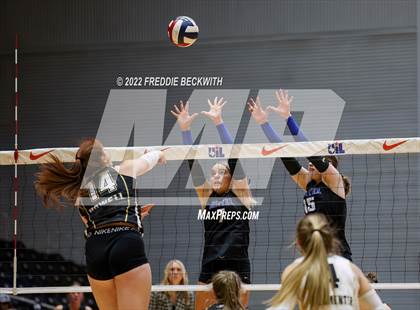 Thumbnail 3 in Gunter vs. Bushland (UIL 3A Final) photogallery.